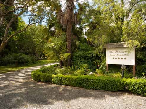 3284 State Highway 1, Riverlands