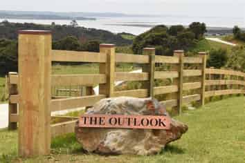 Morepork L West Road, Kaukapakapa