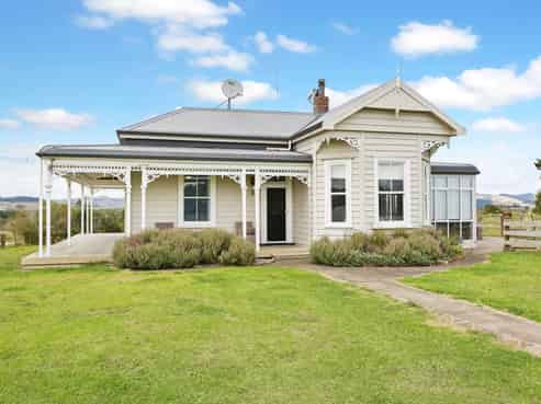 439 Aka Aka Road, Aka Aka