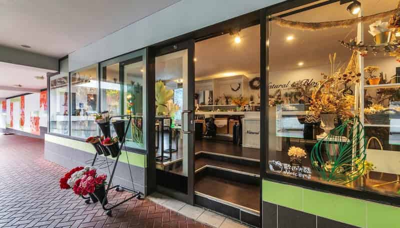 2/18 Beach Road, Auckland Central