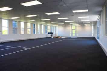 Quality office on city fringe