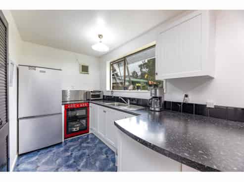 2/37 Karnak Crescent, Russley