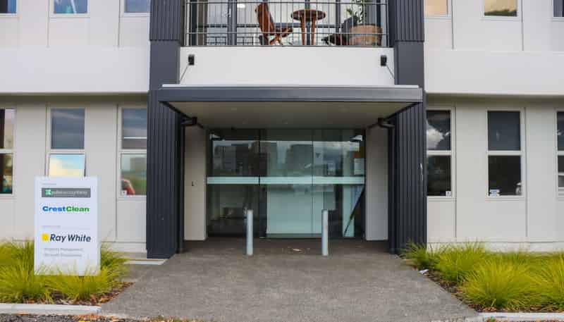 60 Prebensen Drive, Onekawa