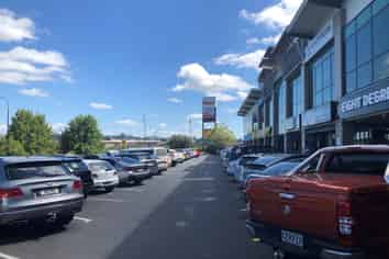 GREAT RETAIL IN ALBANY CENTRE