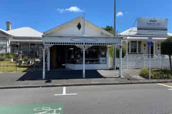 Retail with Character & Charm