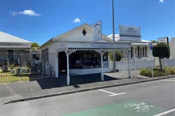 Retail with Character & Charm