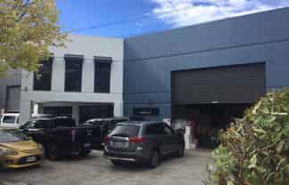 Warehouse/office on Acheron