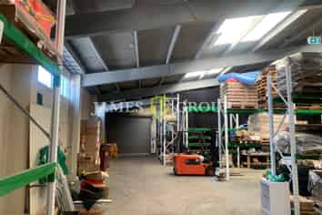 464sqm Rosebank Warehouse + 262sqm Office