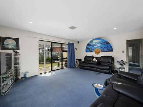 33 Stephen Street, Trentham