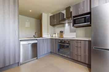 105/5 Rose Garden Lane, Albany