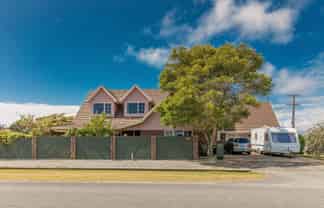 21 Queen Street, Westport