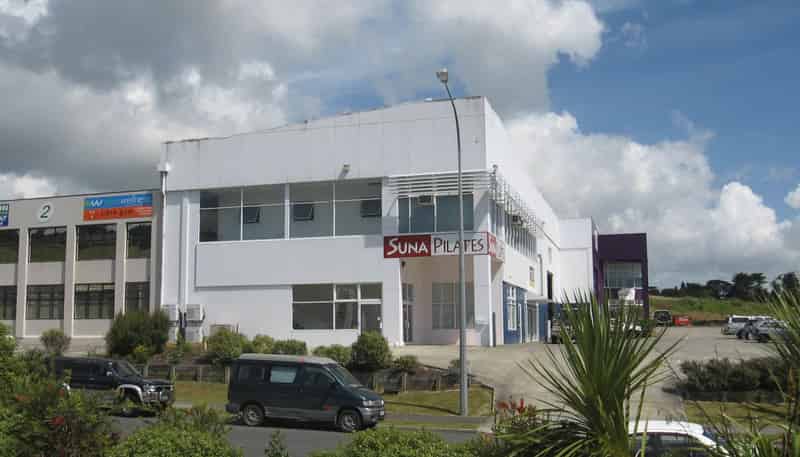 2/65 Karepiro Drive, Stanmore Bay