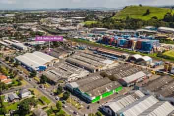 High Profile Warehouse/Showroom