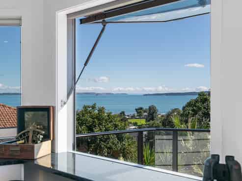 15 Omana Heights Drive, Maraetai