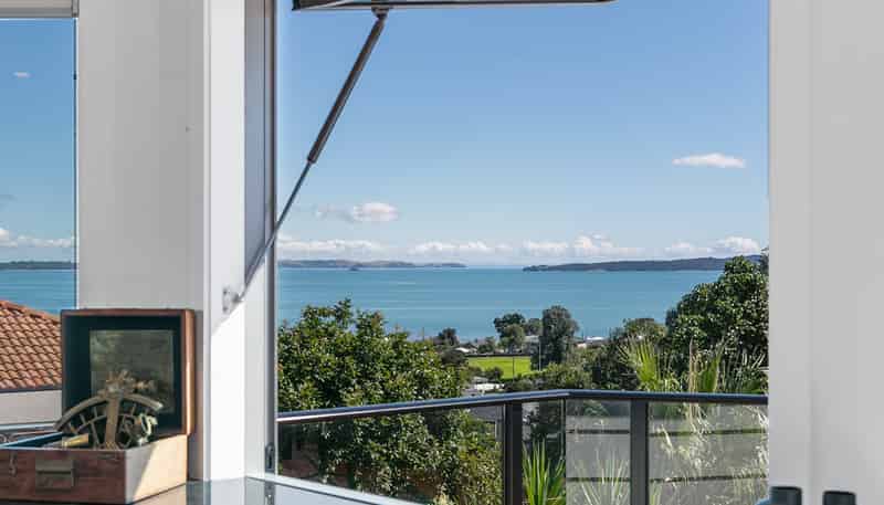 15 Omana Heights Drive, Maraetai