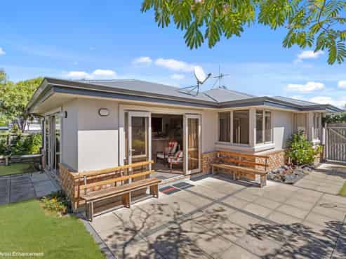 183 Estuary Road, South New Brighton