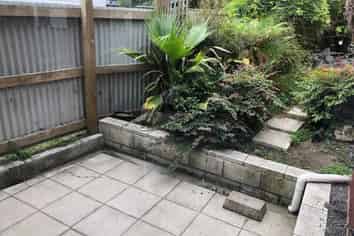 Hair studio CBD fringe