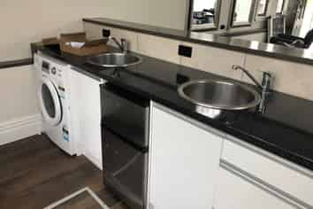 Hair studio CBD fringe