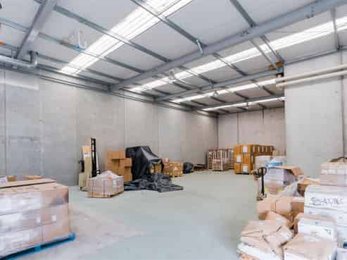 Versatile Albany Office & Warehouse - 240m²