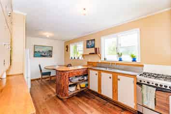 207 & 208 Anzac Parade, Wanganui East