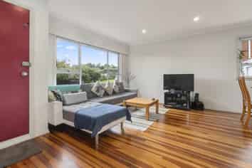 2/256A Blockhouse Bay Road, Avondale