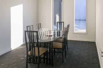 Modern Industrial: 700 - 1,400sqm