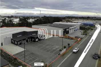 Modern Industrial: 700 - 1,400sqm