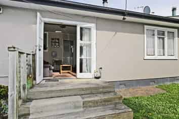 1/307 Willowpark Road, South, Hastings