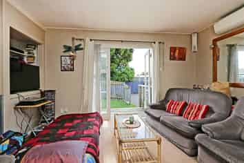 1/307 Willowpark Road, South, Hastings