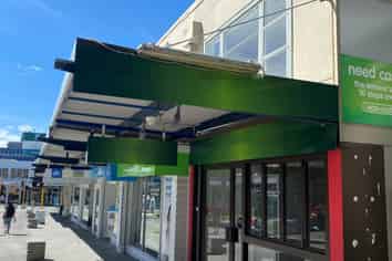 SHOP NEAR WEST CITY WAITAKERE MALL HENDERSON