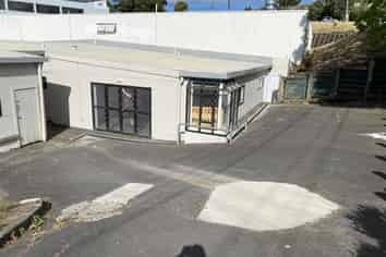 Office in Wairau Valley