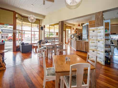 2900 Kimbolton Road, Kimbolton