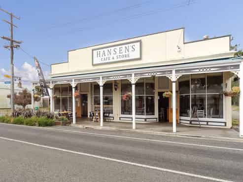 2900 Kimbolton Road, Kimbolton