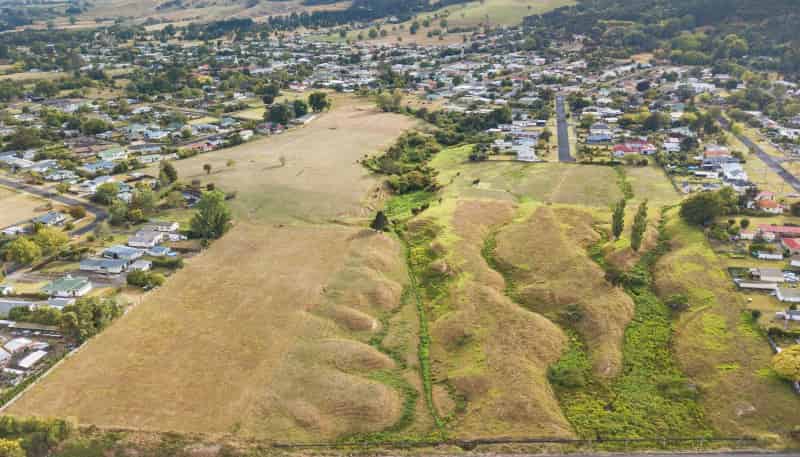 26 Stirling Street and 4 Ruakaka Avenue, Te Aroha