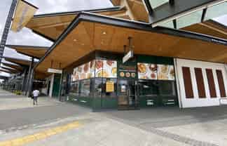 Last Manukau Bus station Retail