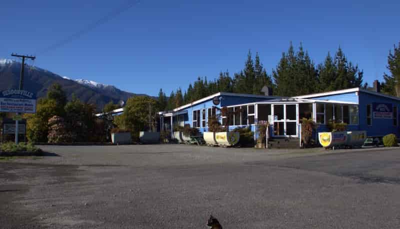 1 Queen Street and 2 Mokihinui Street, 