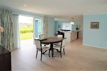 9 Barbados Way, One Tree Point