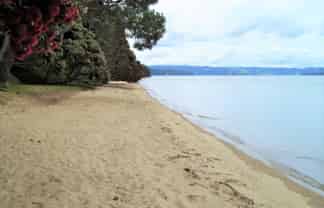 9 Barbados Way, One Tree Point