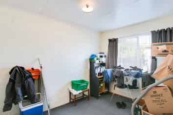 82 Wynyard Crescent, Tamatea