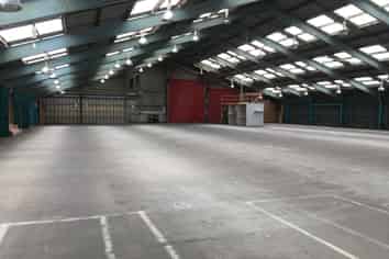 Large Warehouse Just off the Motorway
