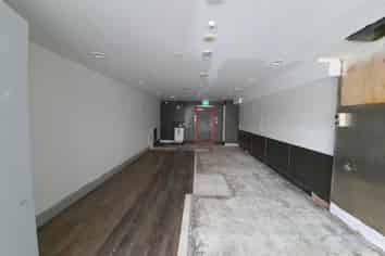 Central Henderson Retail Unit Available