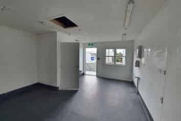 Central Henderson Retail Unit Available