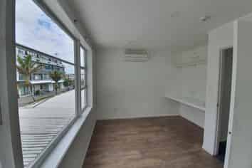 Central Henderson Retail Unit Available