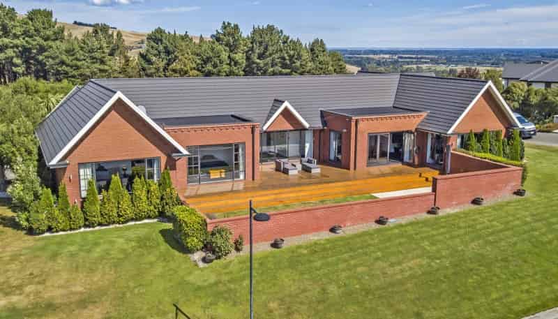 1 The Ridge, Kennedys Bush