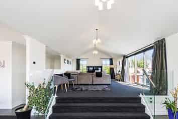 1 The Ridge, Kennedys Bush