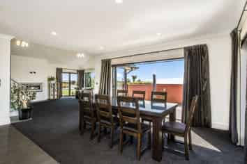 1 The Ridge, Kennedys Bush