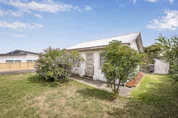 55 Glen Road, Raumati South