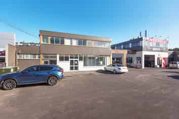 AFFORDABLE OFFICE WITH MAIN ROAD EXPOSURE