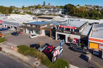 AFFORDABLE OFFICE WITH MAIN ROAD EXPOSURE