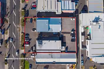 AFFORDABLE OFFICE WITH MAIN ROAD EXPOSURE